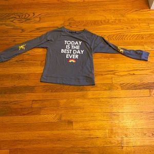 Slightly used  peace love world sweater